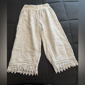 Viola Borghi  White Linen Crop Pants with Lace Detail